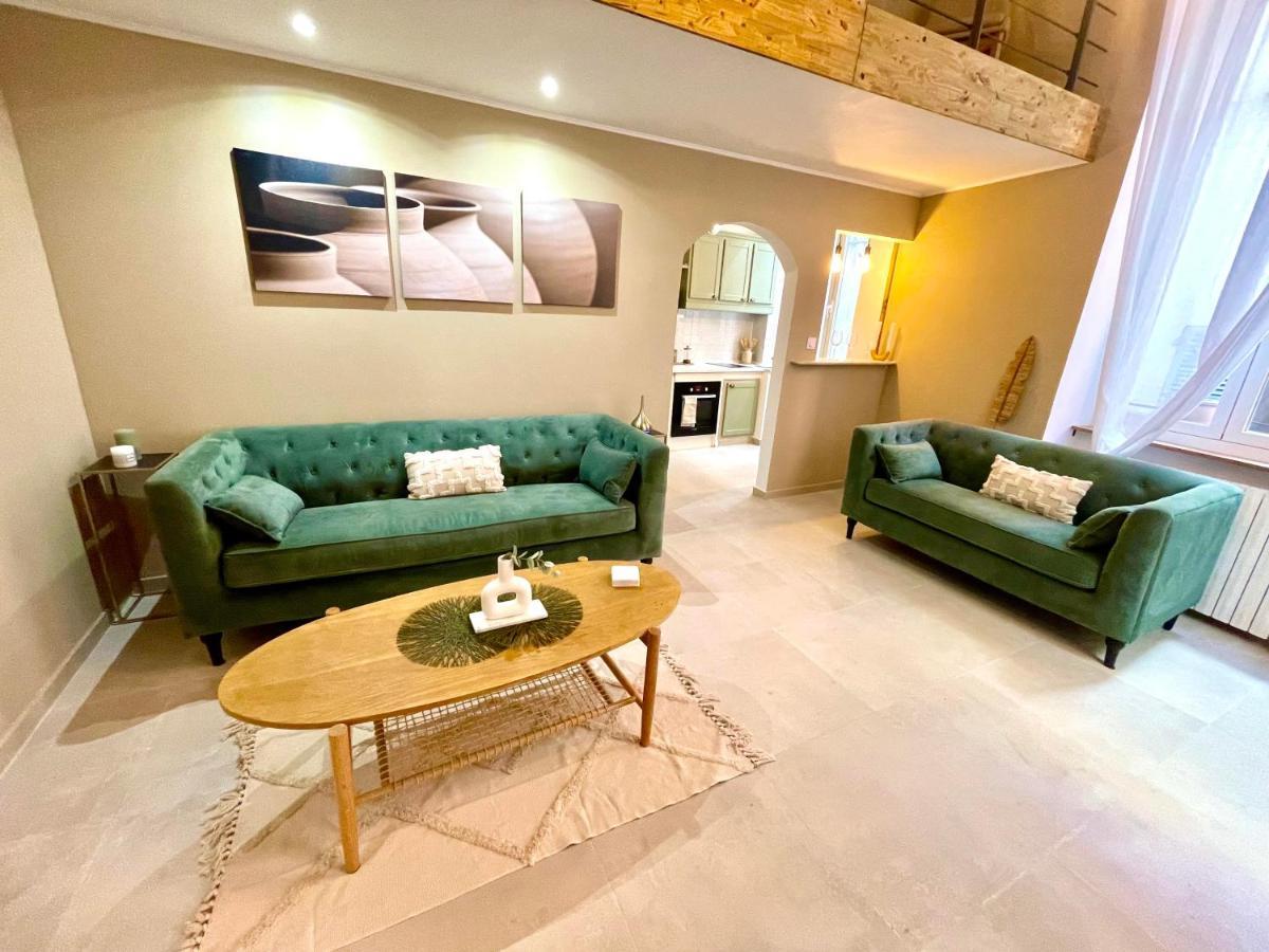 Spacious Loft, Duplex, Old Town, 3 Bedrooms - Easy Check-In نيس المظهر الخارجي الصورة