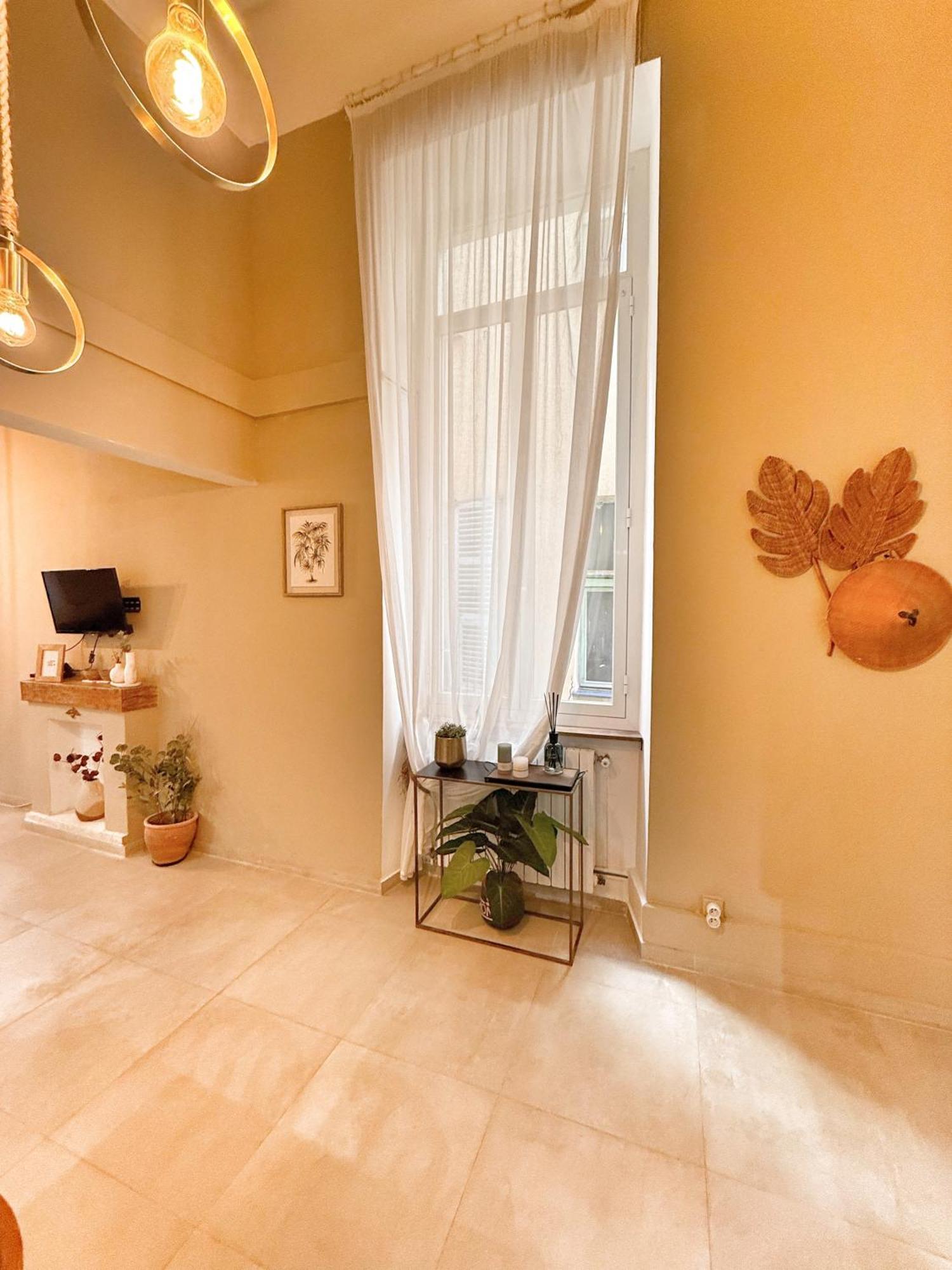 Spacious Loft, Duplex, Old Town, 3 Bedrooms - Easy Check-In نيس المظهر الخارجي الصورة