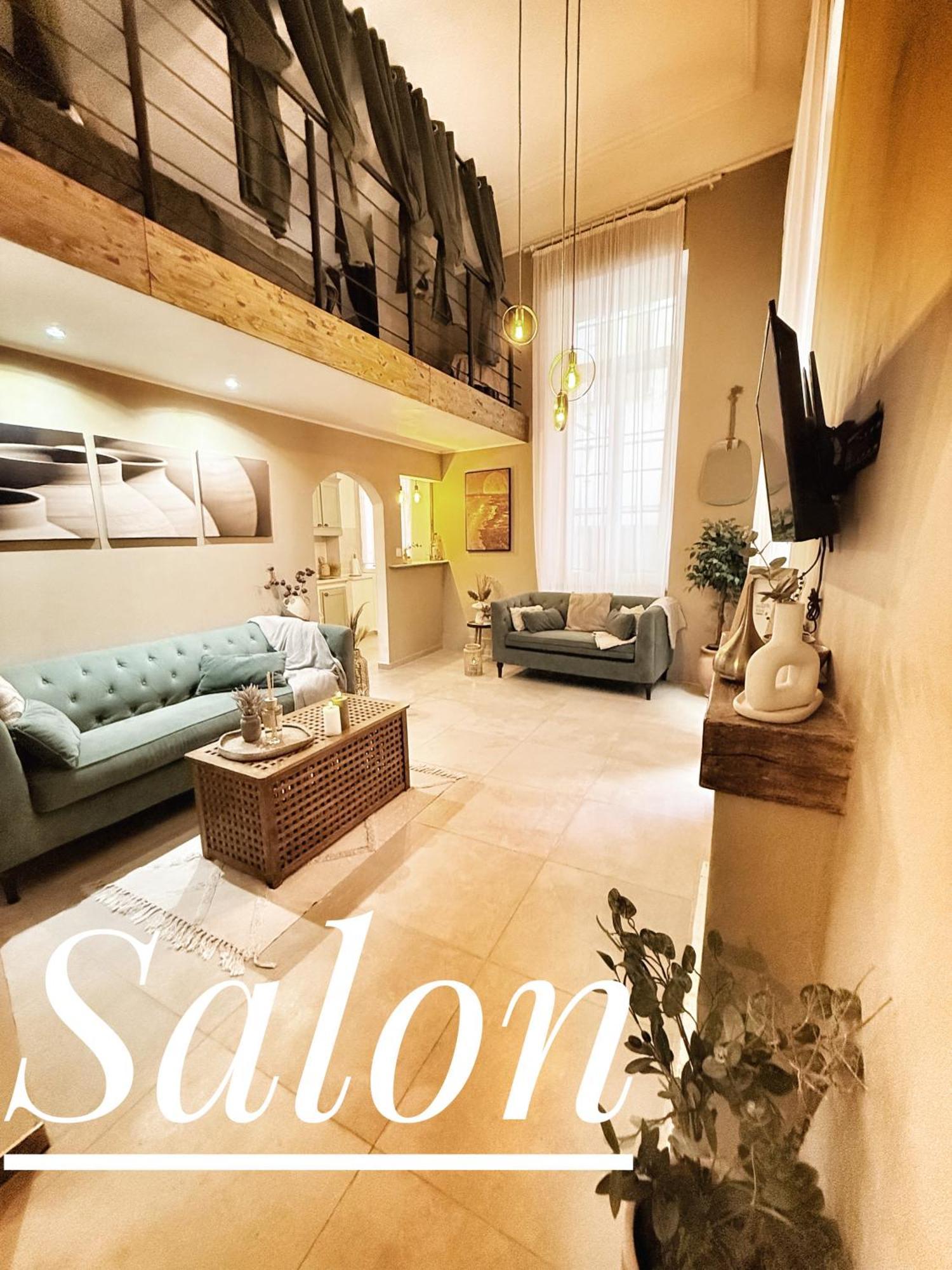 Spacious Loft, Duplex, Old Town, 3 Bedrooms - Easy Check-In نيس المظهر الخارجي الصورة